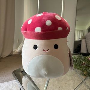 Malcom Mushroom Squishmallow 8in NWT
